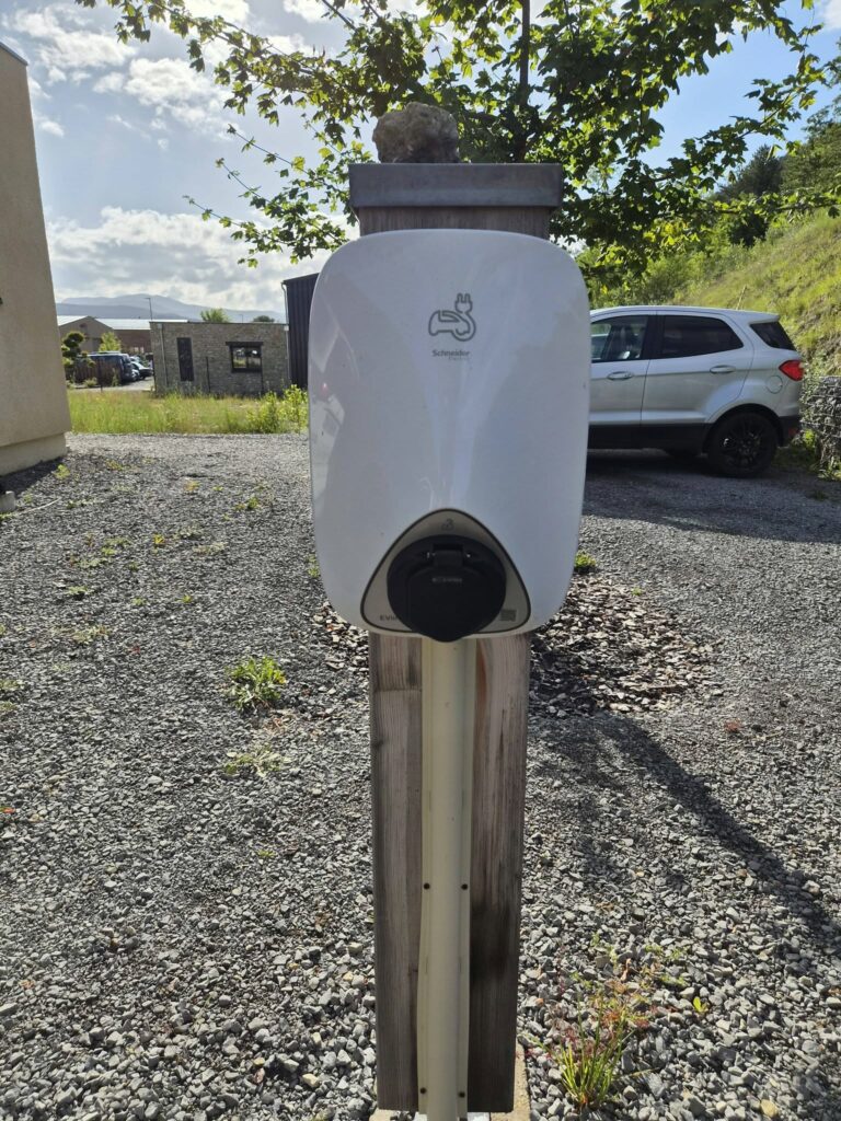 Borne de recharge électrique